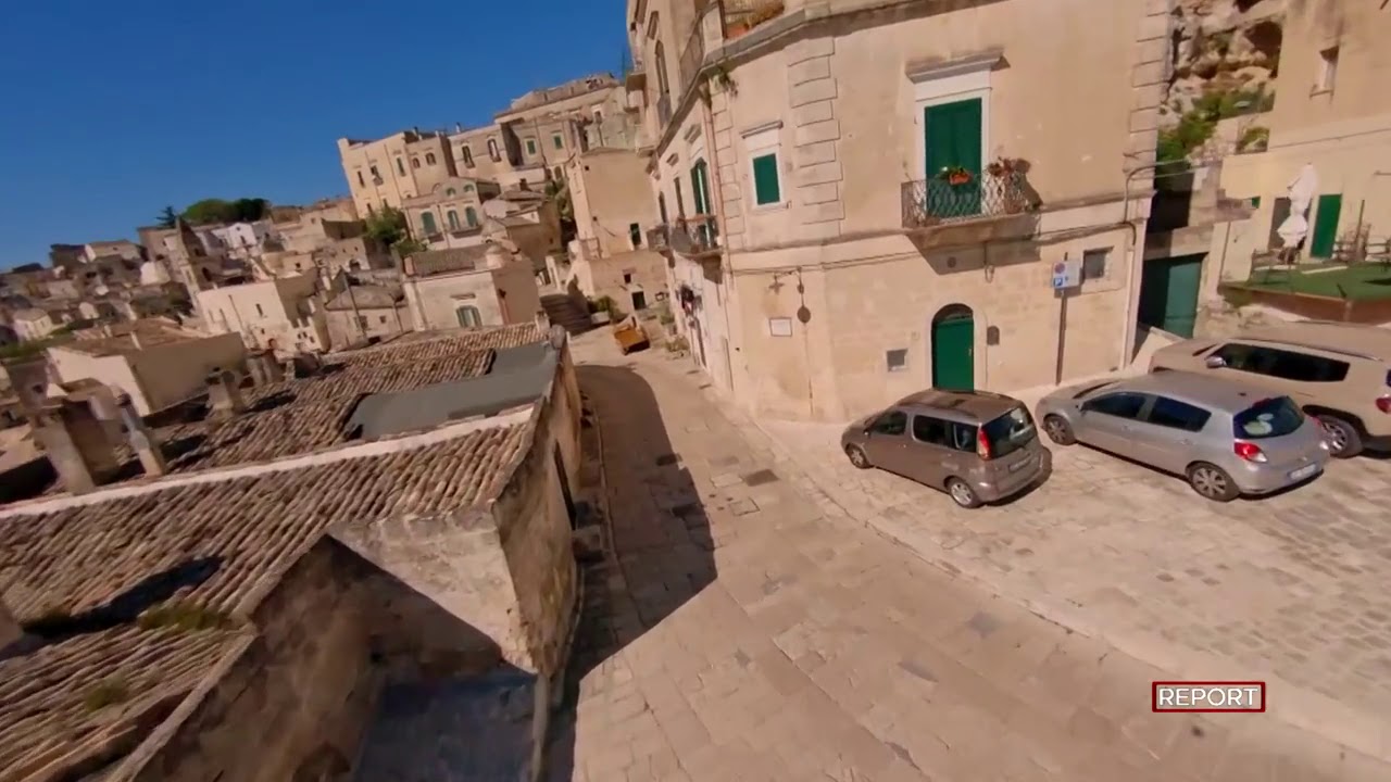 (HD) RAI - Report - Matera - Rioni Sassi - Riprese aeree con drone | WikiMatera.it