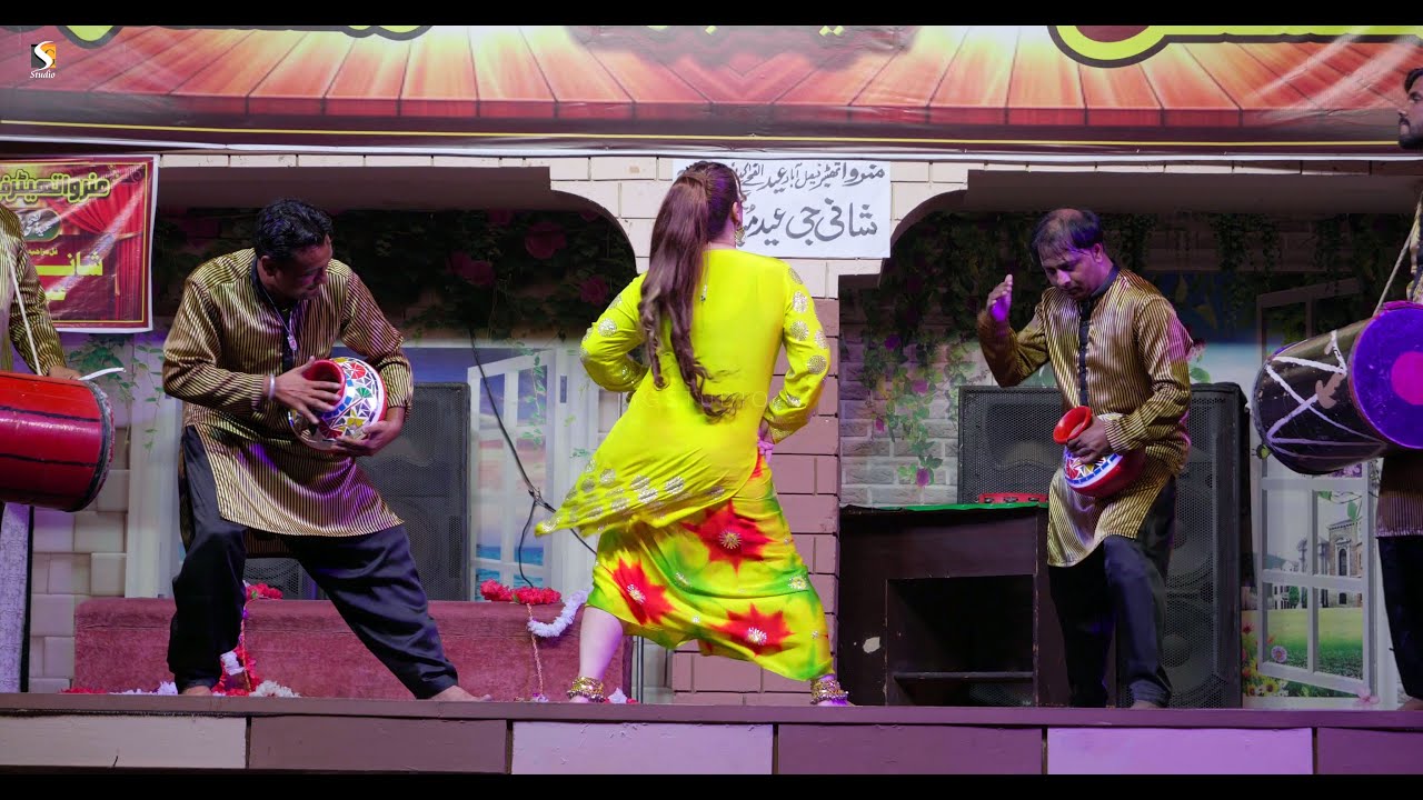 Aiween Tay Nai Dhola Tere , Chahat Baloch Mujra Dance Performance , Minerva Theatre Faisalabad