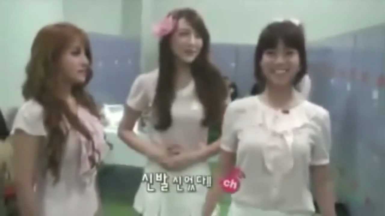110820 KARA Self-camera in Niigata -English & 日本語訳-