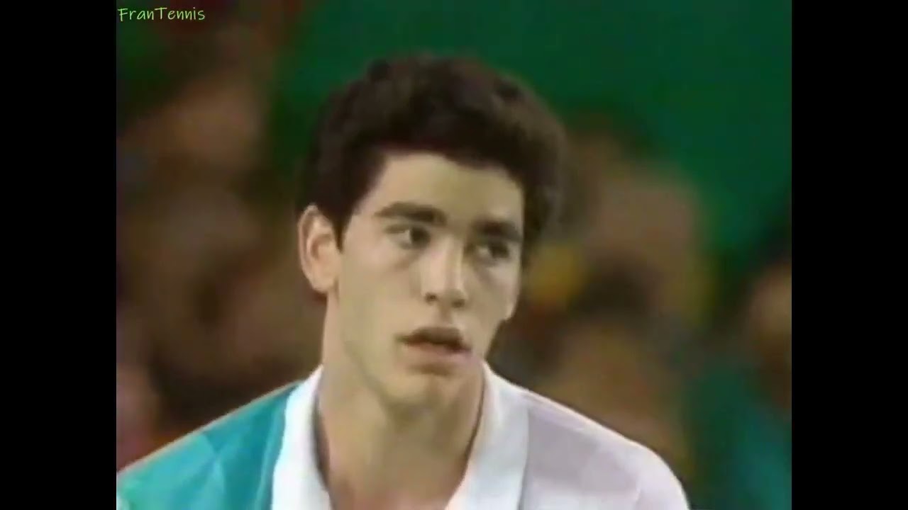 Pete Sampras vs Michael Chang 1990 Grand Slam Cup SF Highlights