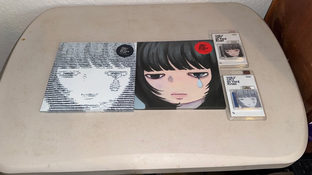 Chuu 3rd Mini Album Only Cry In The Rain Unboxing (All Ver + Apple Music Pobs)