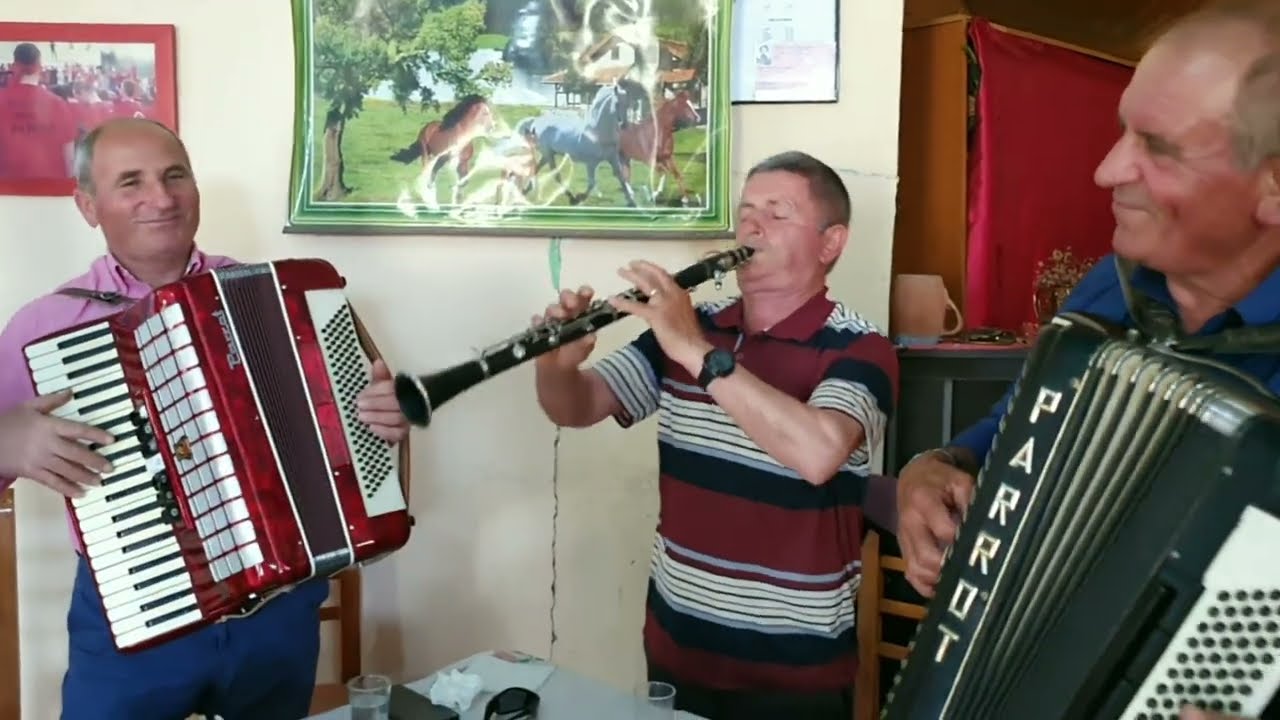 Traditat e Darsise Kasem Kashari Klarinet, Hasan Malo, Mecan Kashari Fizarmonik, Besim Elezi ne Def.