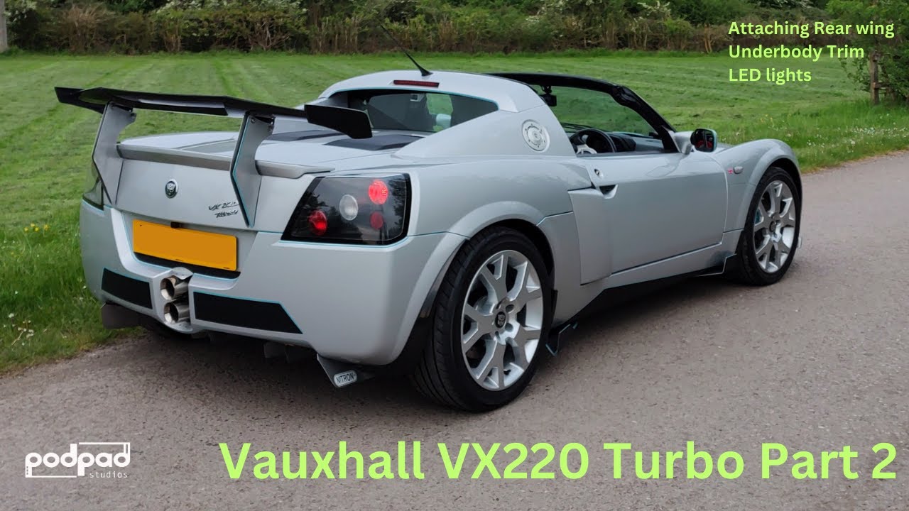 Vauxhall VX220 Часть 2. Установка крыла на Vauxhall VX220, новые светодиодные фары, отделка днища.