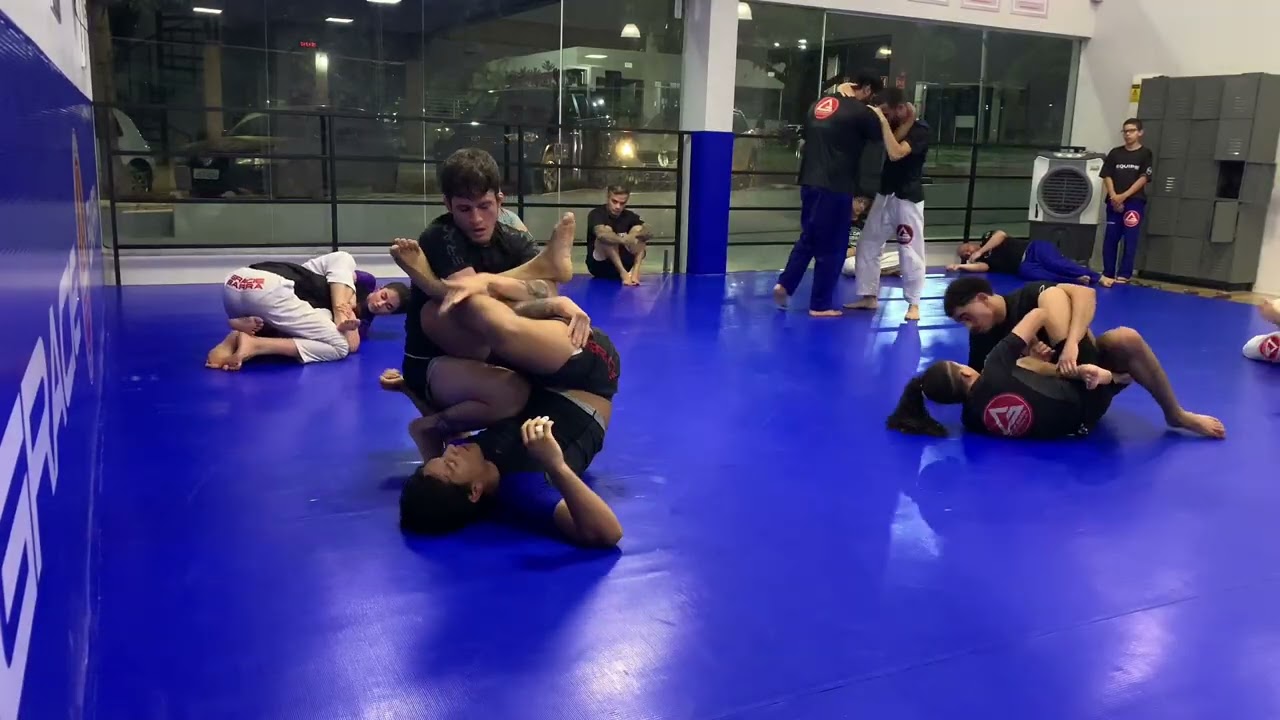 Faixa preta VS faixa azul (NOGI)! Quem levou a melhor?