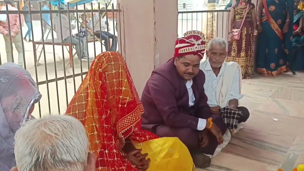 सिंदूरदान होने से पहले दुल्हन भाग गई प्रेमी के साथ