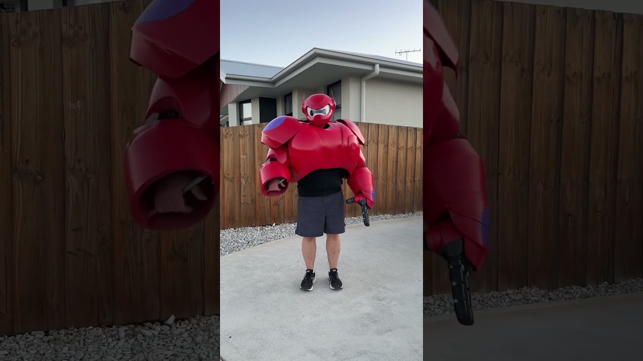 Baymax top half fitting #3d #baymax #3dprinter #cosplay #disney #armour #3dprinted