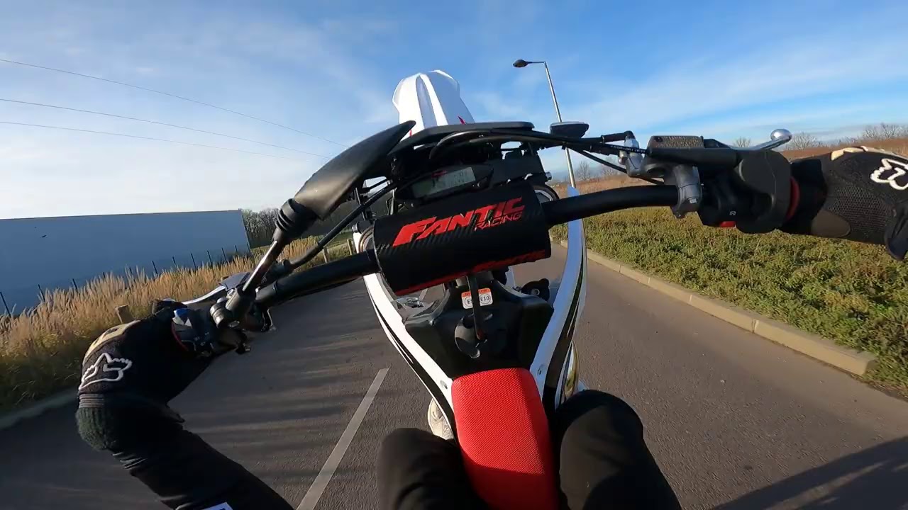 FANTIC 125 XE 2021 WHEELING RASSEMBLEMENT 2