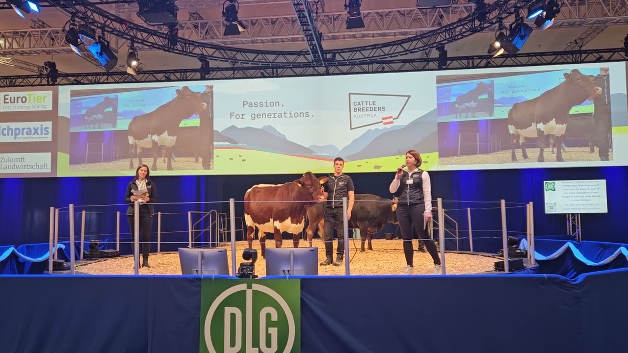 EUROTIER Präsentation Grauvieh und Pinzgauer mit Anna Koiner und Stefanie Zottl