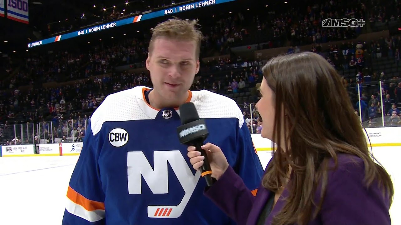 Crowd Goes Nuts for Robin Lehner After Shutout | New York Islanders Post Game
