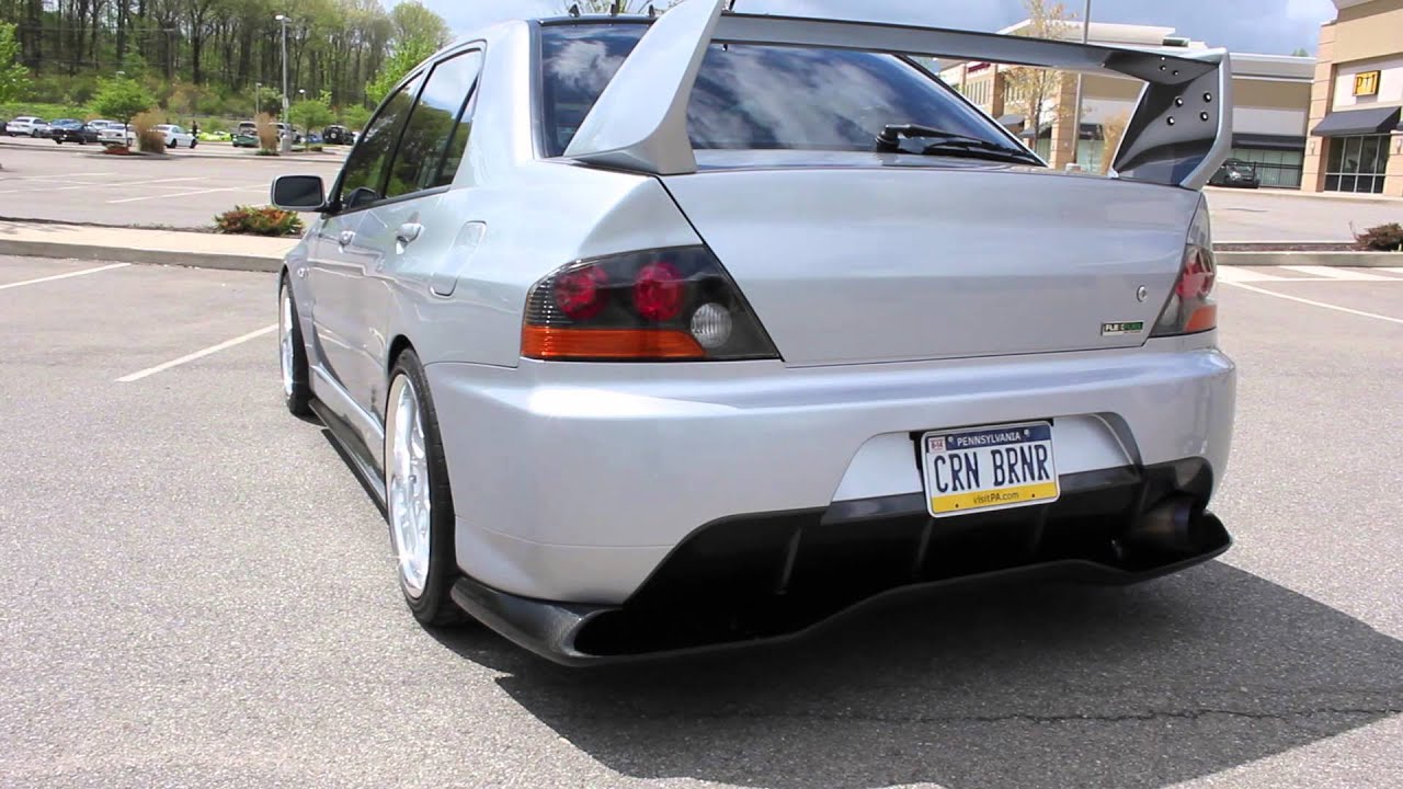 fineTUNED: 400whp Gorgeous Mitsubishi Evolution 8