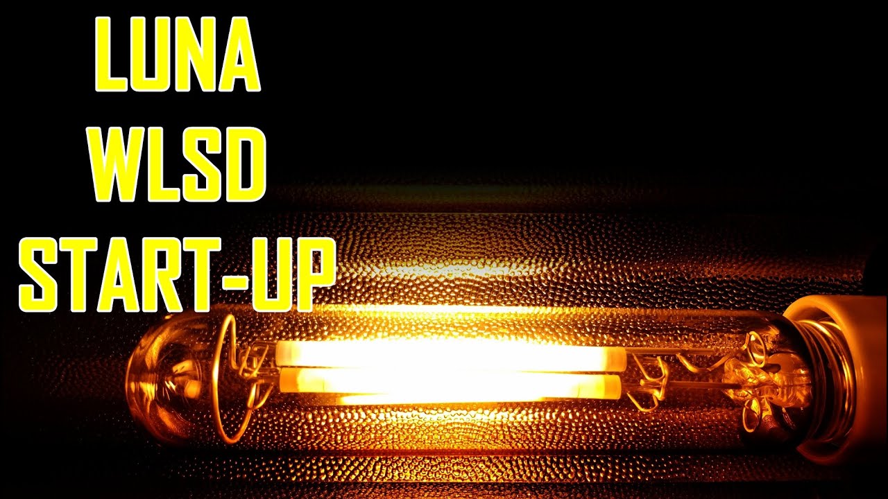 LUNA High Pressure Sodium lamp START-UP in the DARK (WLSD 250W E40)