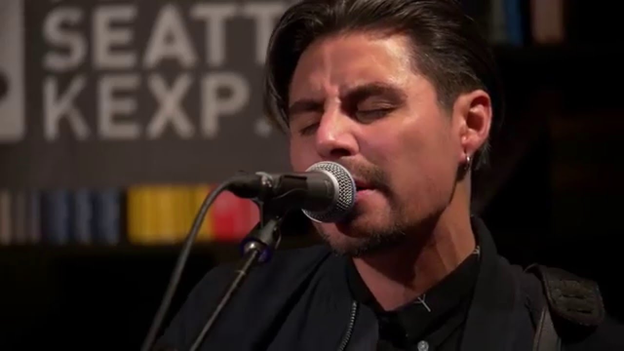 Low Roar - Full Performance (Live on KEXP)