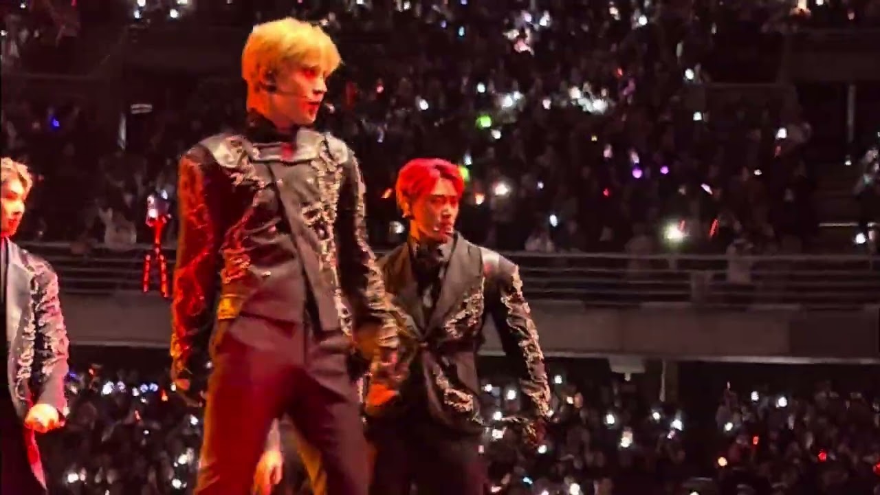 Ateez en Chile 2023 break the wall tour halazia - ment 1 - answer - the ring - ment 2 - hala hala