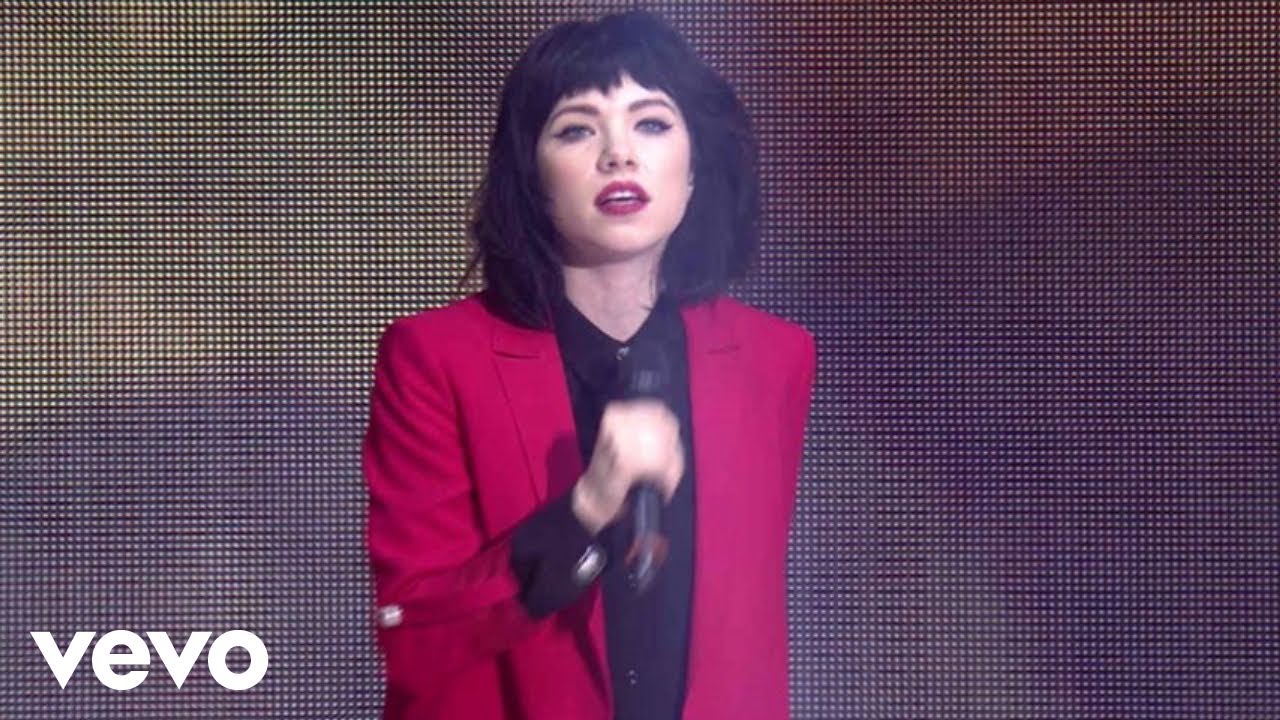 Carly Rae Jepsen - Your Type (O2 Arena/London)