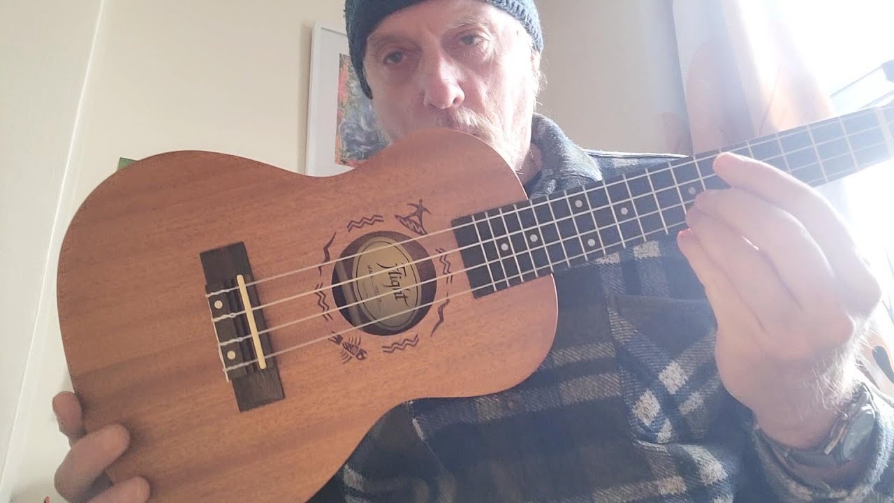 Flight NUC310 Concert Ukulele