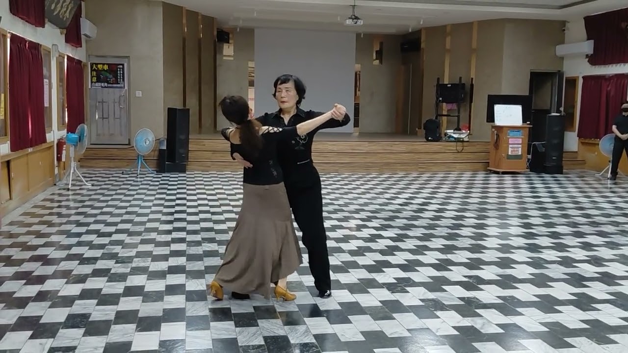 指導老師:郭姿蘭.王小萍    巴黎探戈