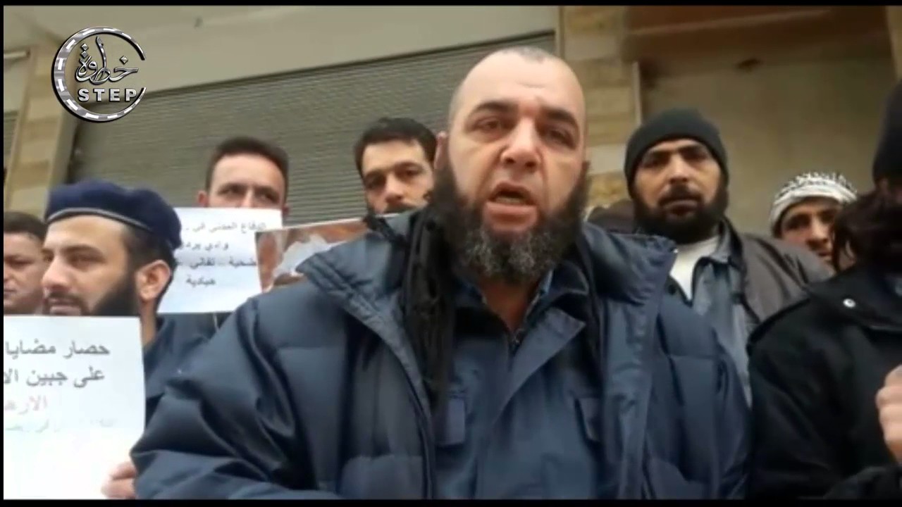 خطوة ||شاهد مظاهرة في قرية كفير الزيت تطالب بفك الحصار عن مضايا و مقابلة مع أحد عناصر الدفاع المدني
