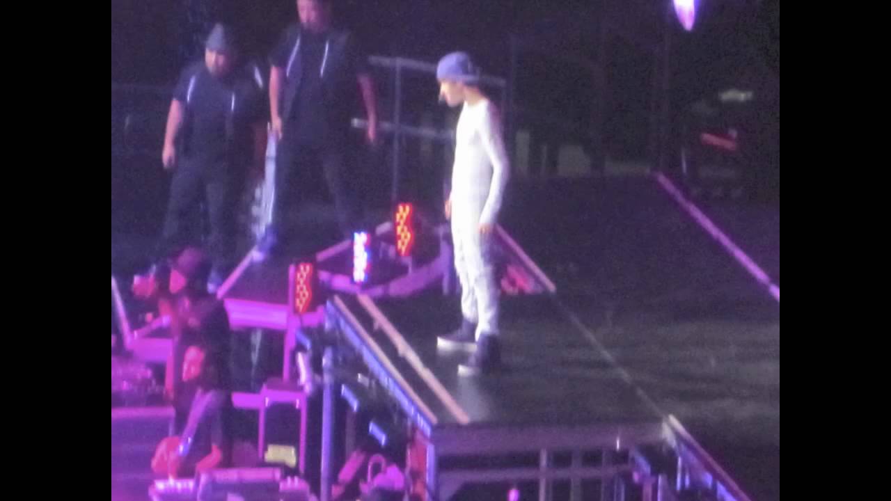 Justin Bieber KFC Yum! Center Louisville, KY 11/10/10