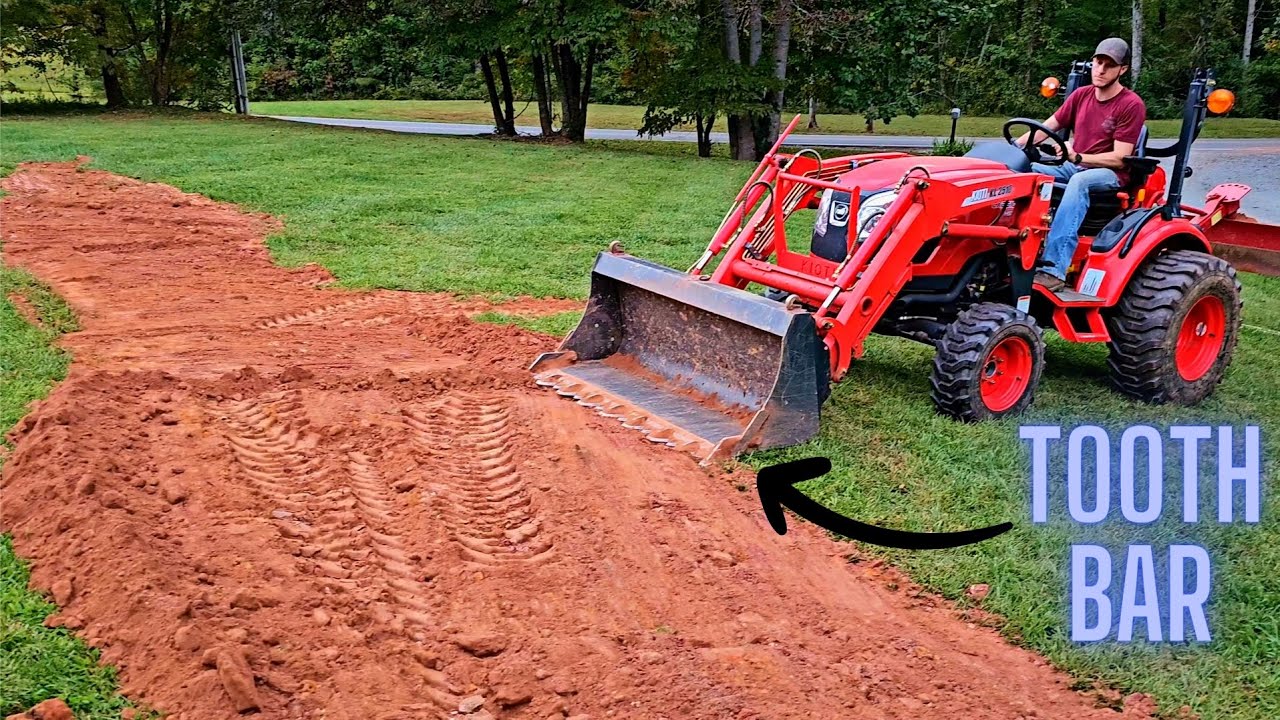 Compact Tractor Levels Yard Kioti CX2510