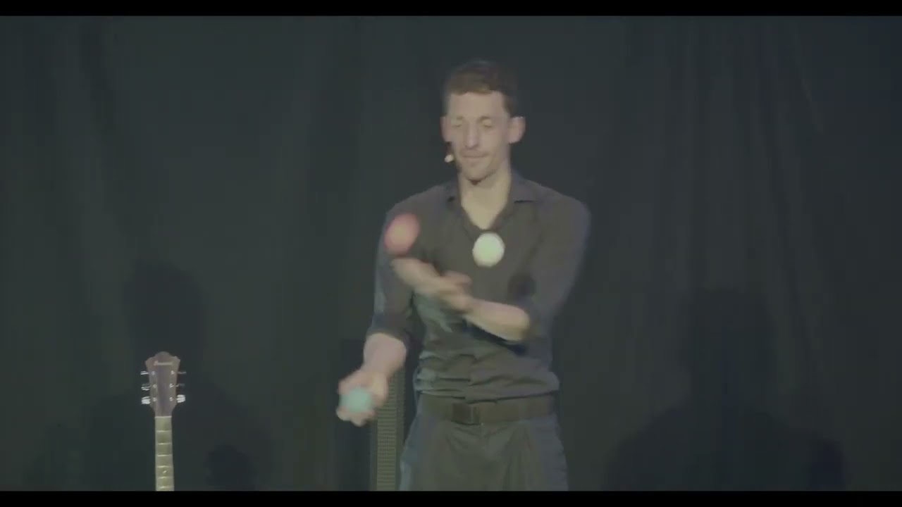 Christoph Rummel – Jonglage live | Kunst gegen Bares Düsseldorf