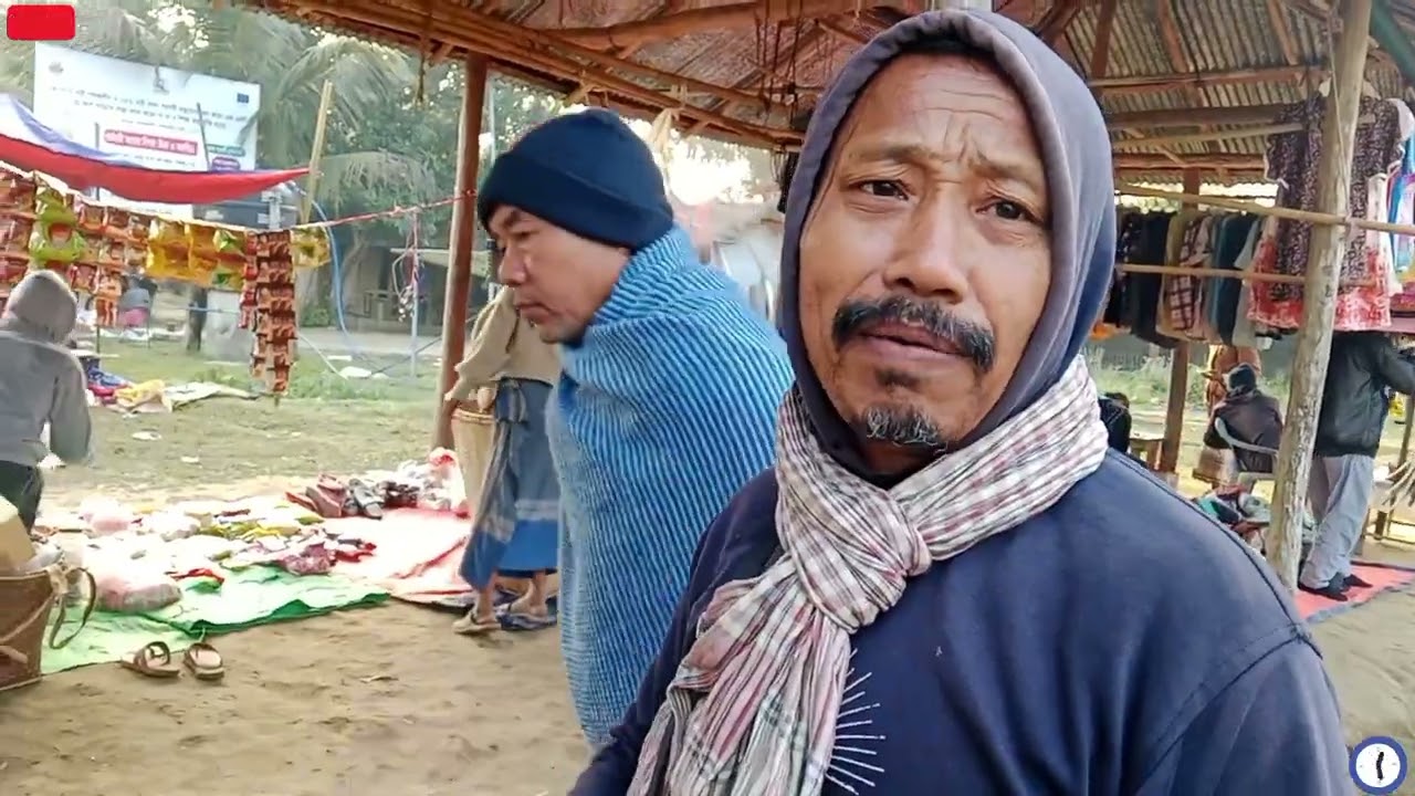 বরকলক বাজারে ভারতীয় জিনিস পাওয়া যায়। একদম সস্তা করে দেখুন
