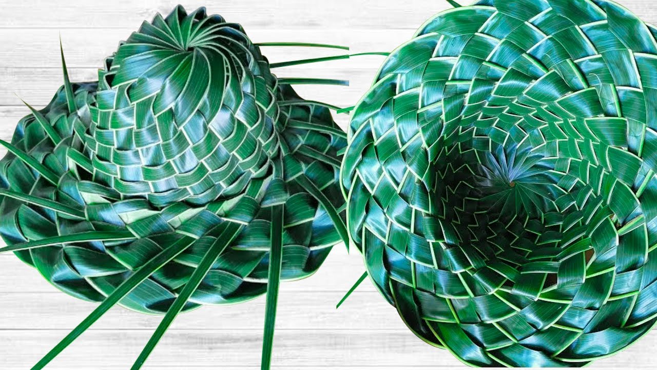 Coconut Leaves Hat - පොල්කොල වලින් ලස්සන තොප්පියක් හදමු - PALM LEAF HAT - Waste Material Craft ideas