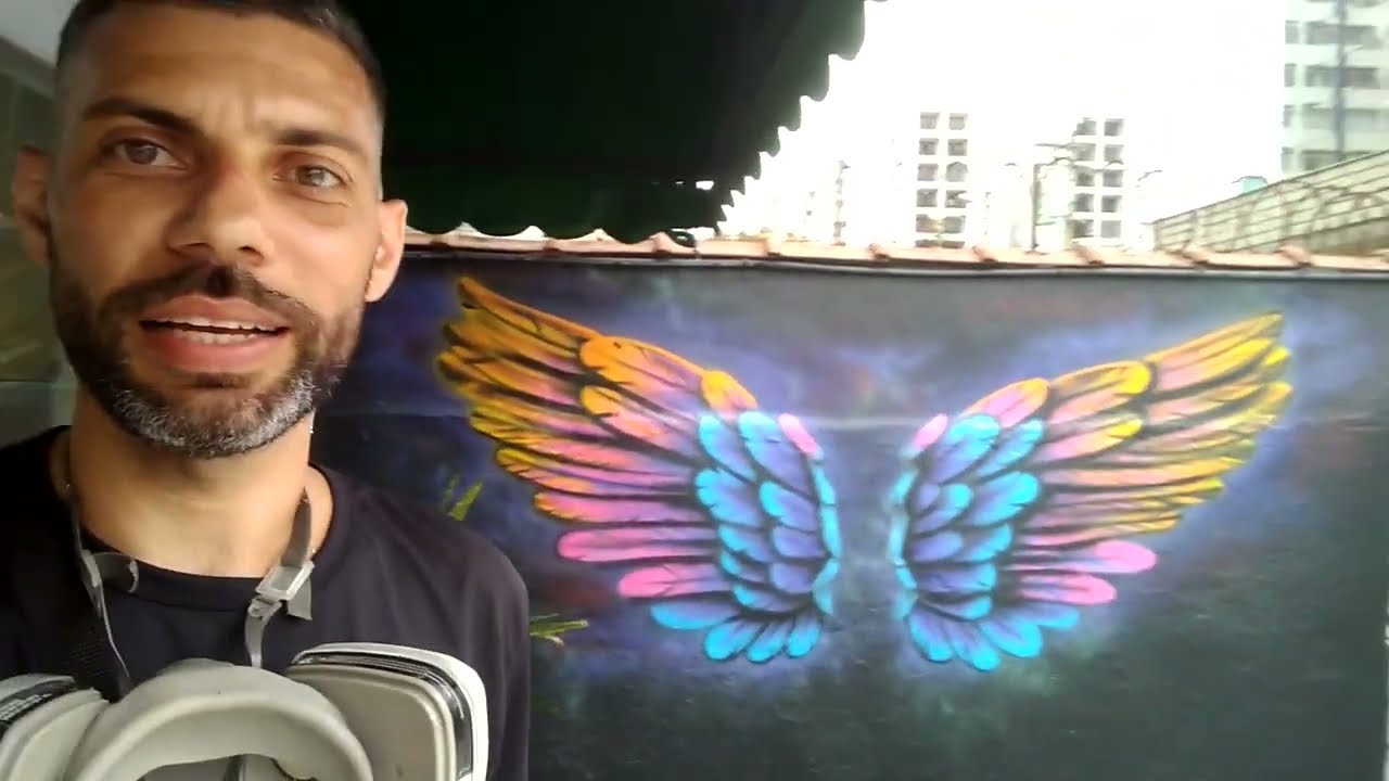 DESENHANDO ASAS DE ANJO COLORIDA #GRAFFITI - Renan Birth