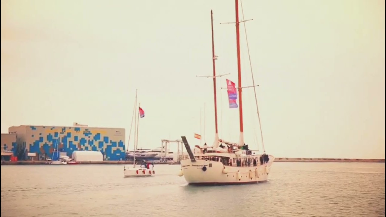 Book our Sailing yacht or catamaran in Barcelona!!