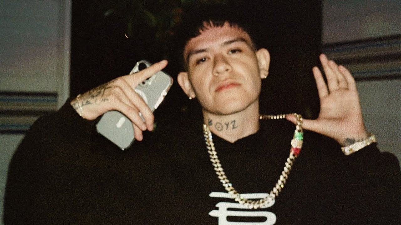 “2AM EN PARÍS” Junior H Type Beat | Corridos Tumbados Instrumental 2025