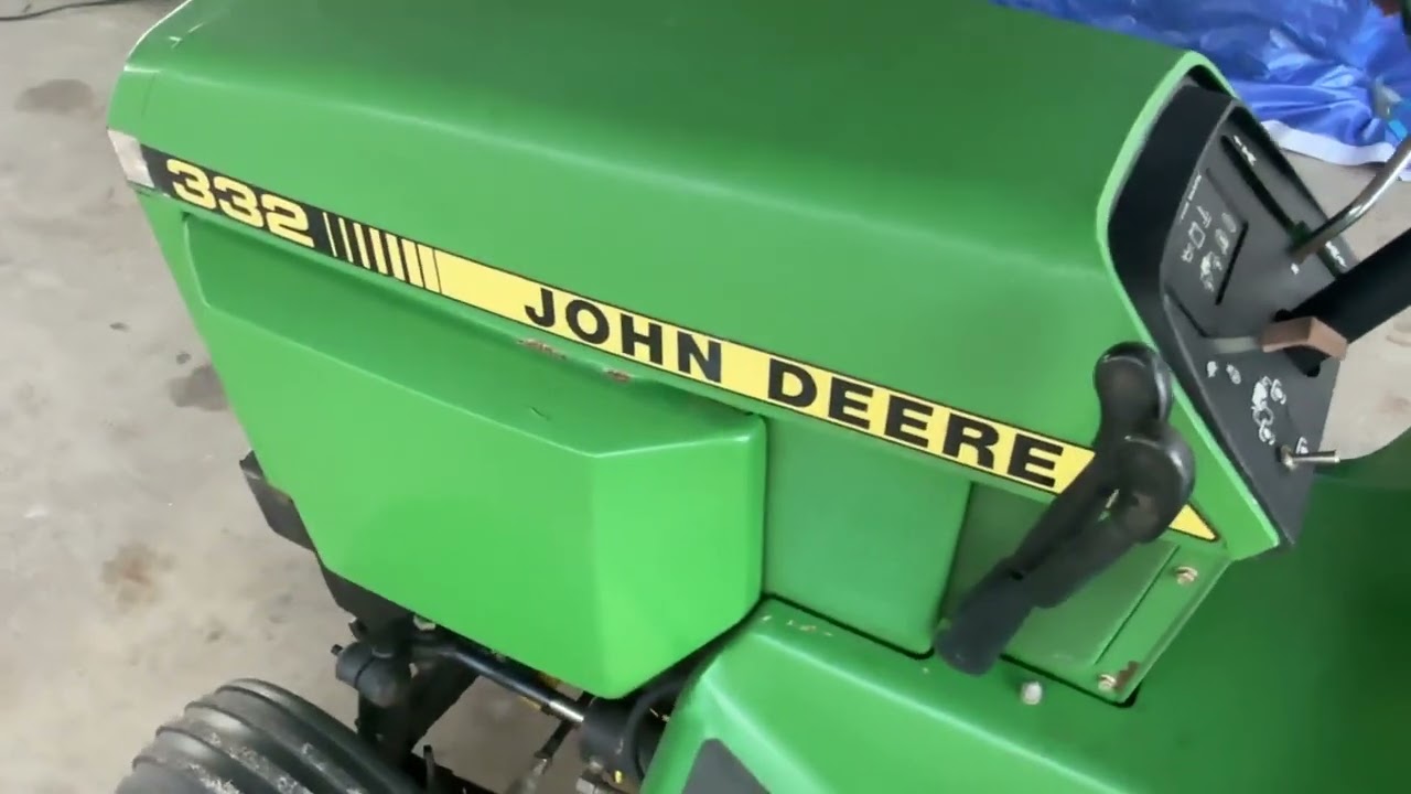 John Deere 332 Diesel garden tractor cold start at 29º!
