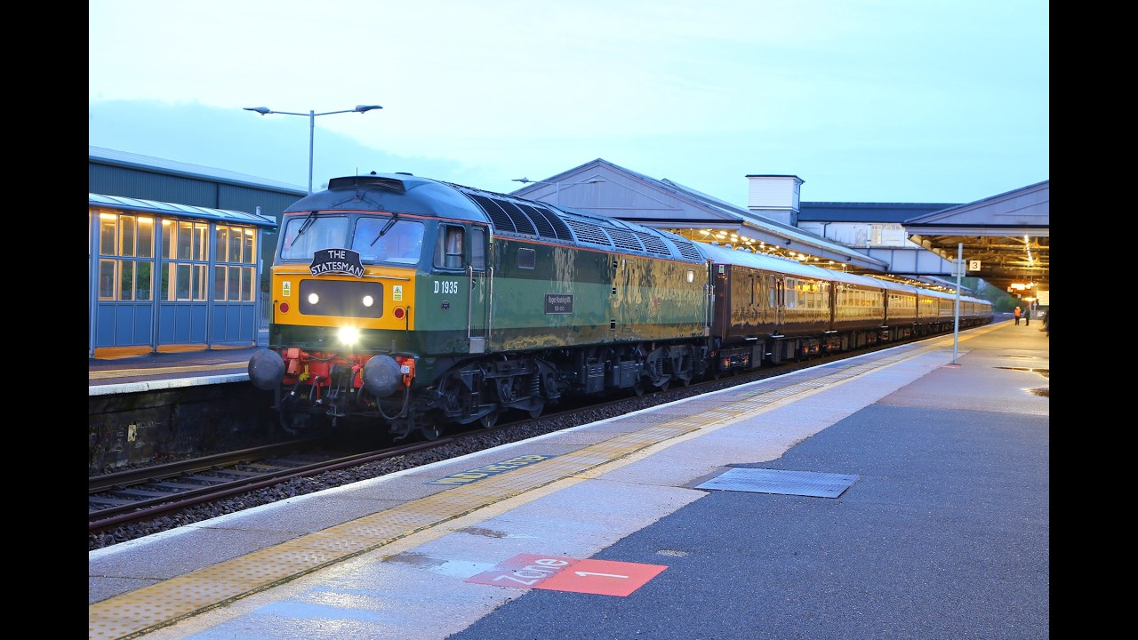 D1935 (47805) top & tailed D1924 (47810) depart Newton Abbot on Royal Windsor Statesman 16/04/26