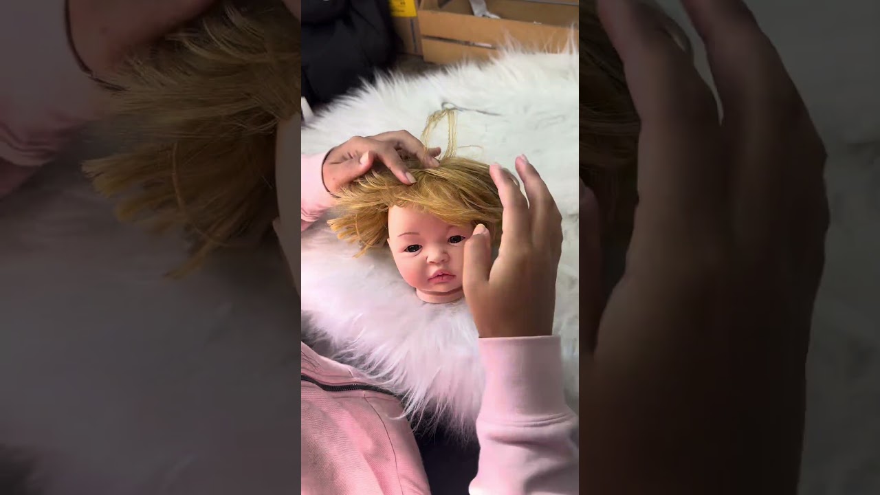 Bebê Reborn Como colocar Peruca na sua boneca, para que vire uma bebê reborn
