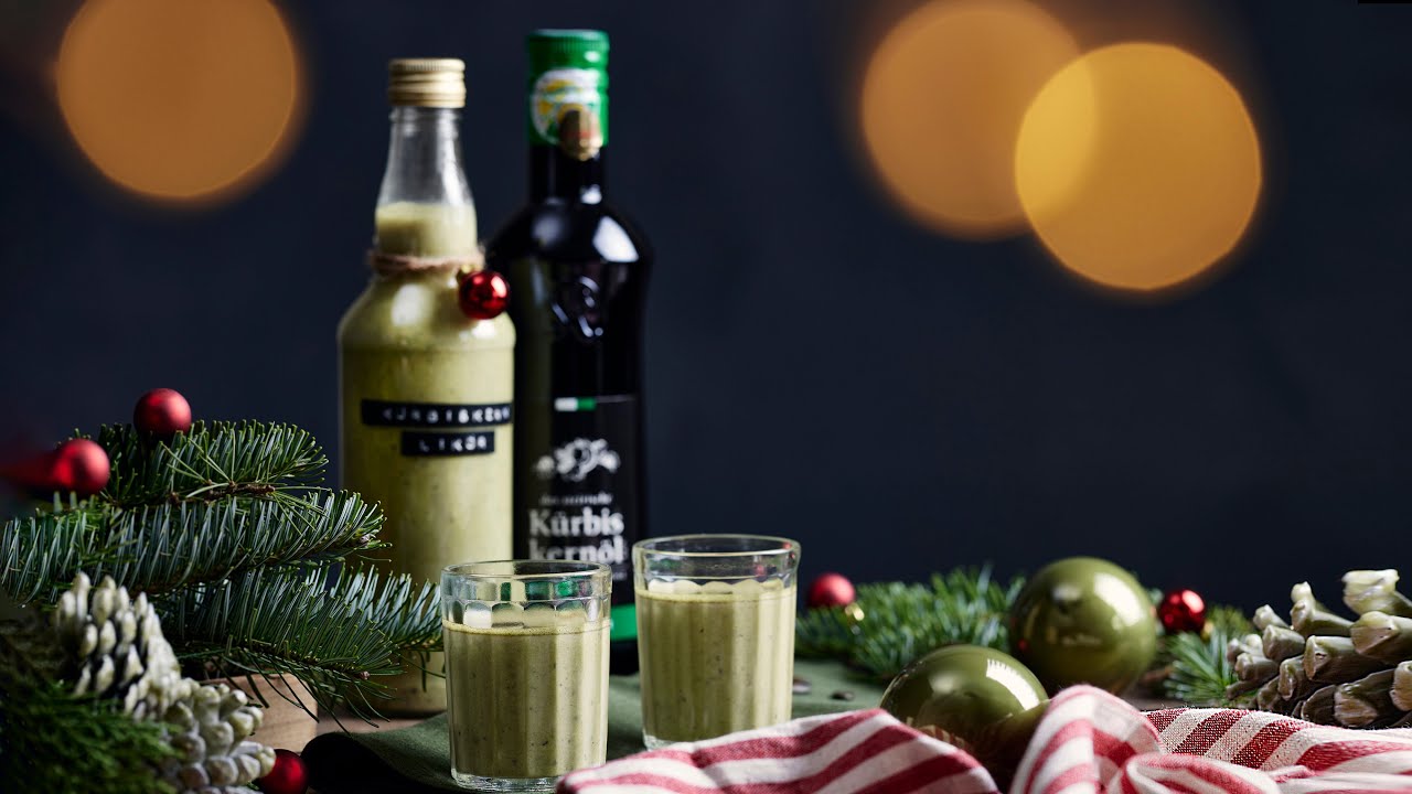 Steirerkraft Kürbiskernlikör mit Kürbiskern-Crunch – Steirerkraft Rezepte Rockerin 2021