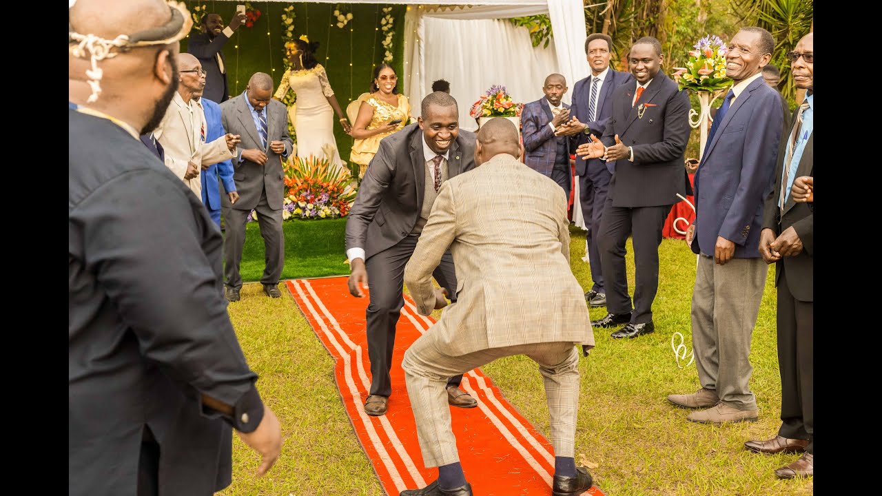 Old Men Shocks Newlyweds With Dance Moves | African weddings 2022 | Daudi Kabaka - African Twist