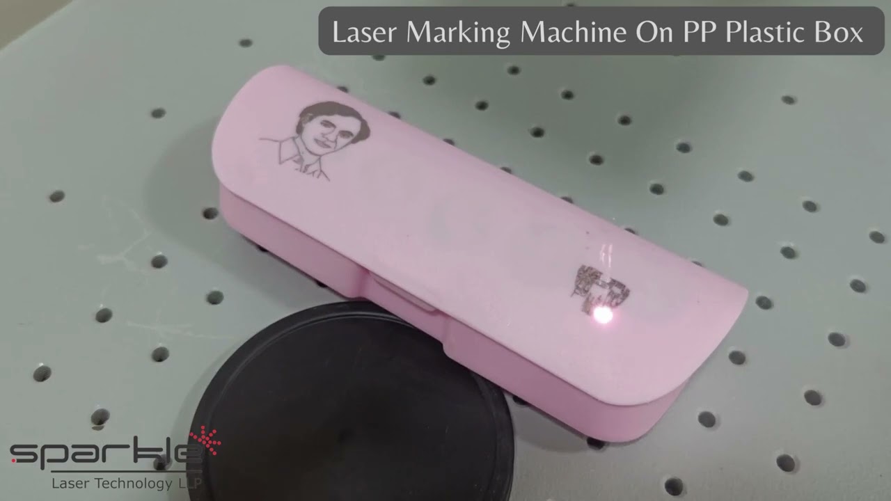Fiber Laser Marking Machine On PP Plastic Box