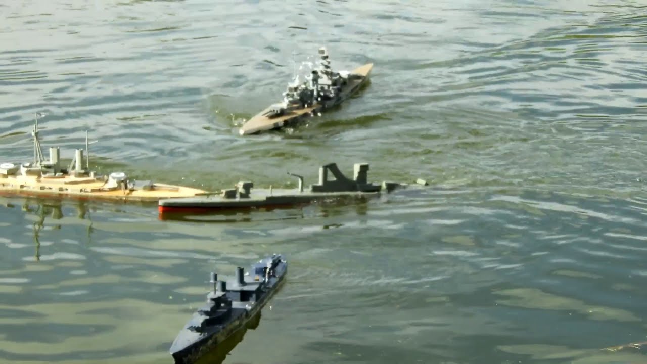 Fast Gun RC Warship Combat 7