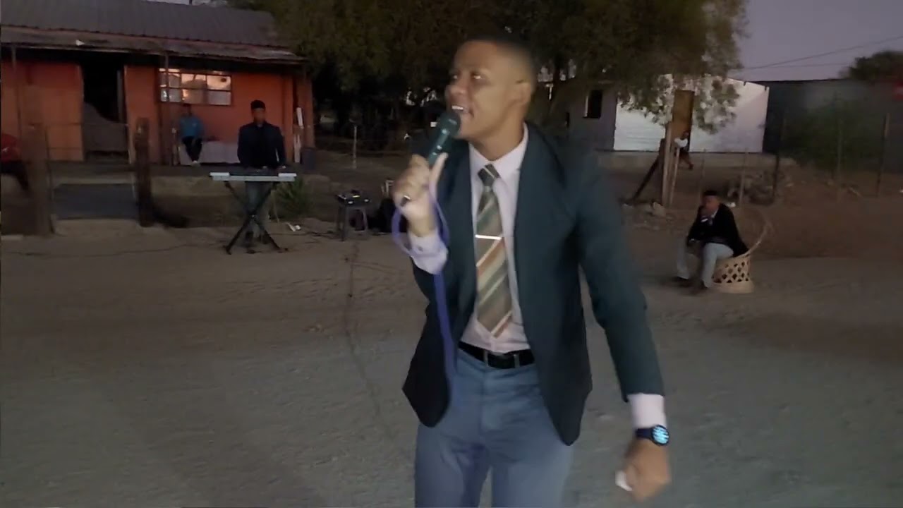 As Die Here Die Huis Nie Bou nie | Lester Olive