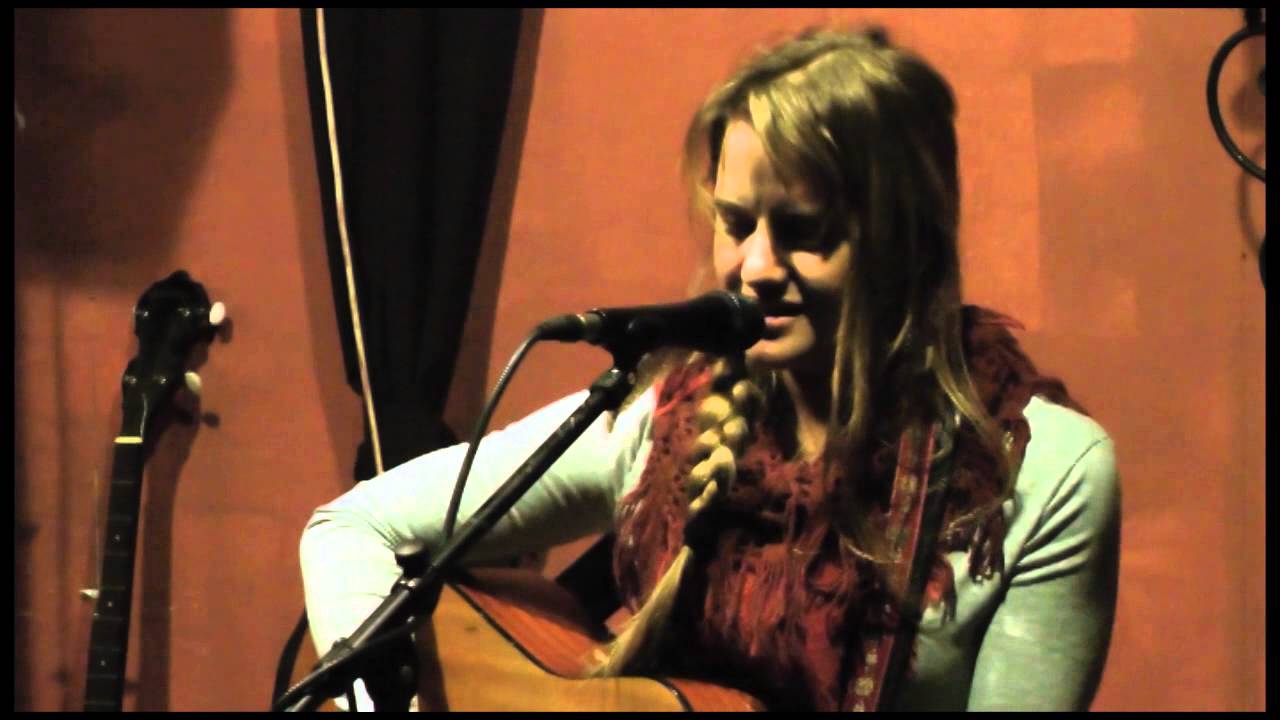 Zoe Elliot sings Jesse @ High Tea, Sydney