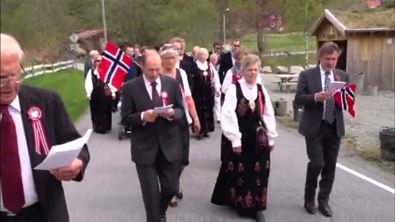 17. mai tog på Urke