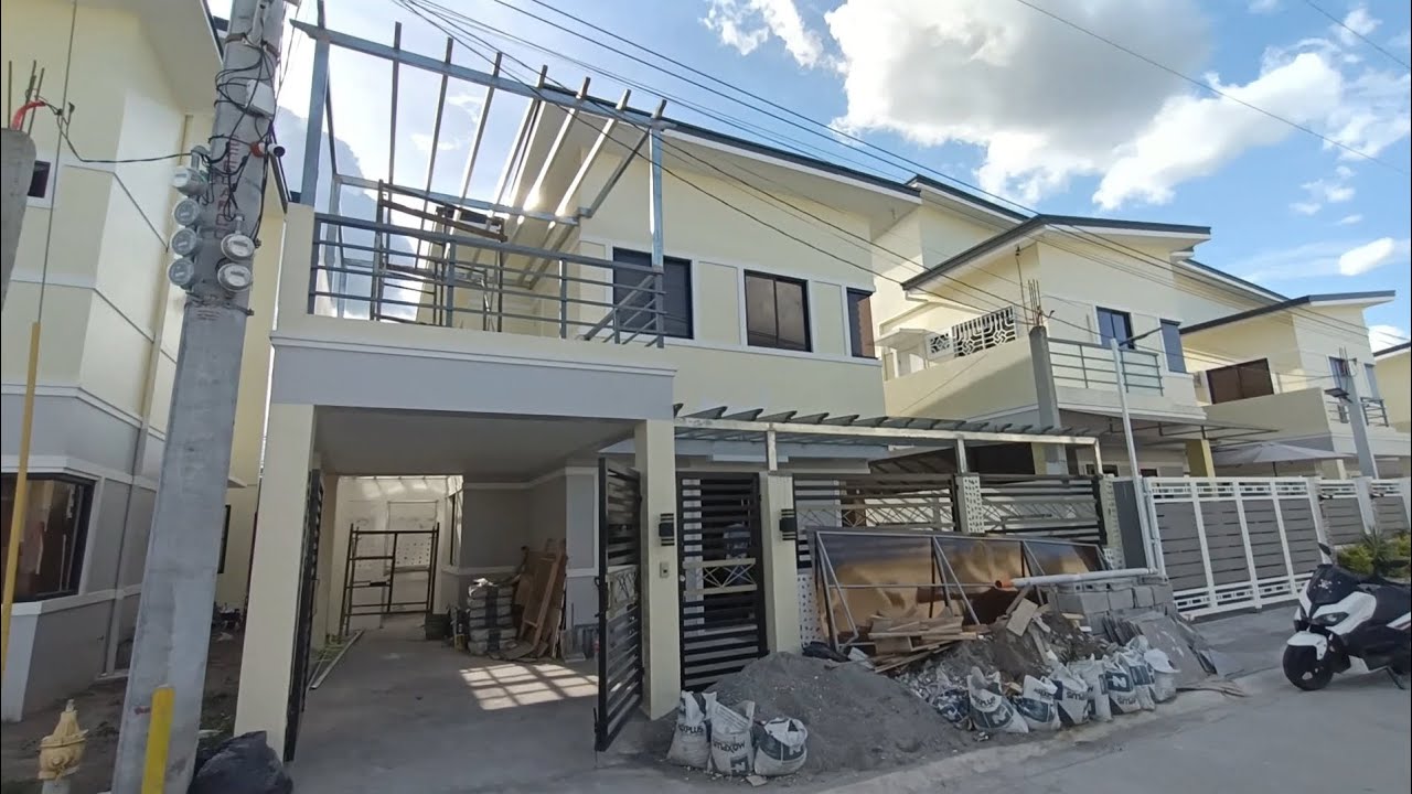 Madison Homes Project, may Trellis na at kitchen extension