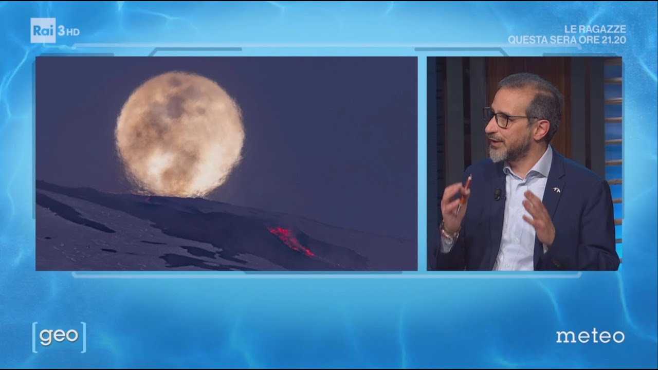 La Luna smerigliata dalla forte turbolenza dell'aria sopra ai crateri dell'Etna (meteo Geo 11.03.25)