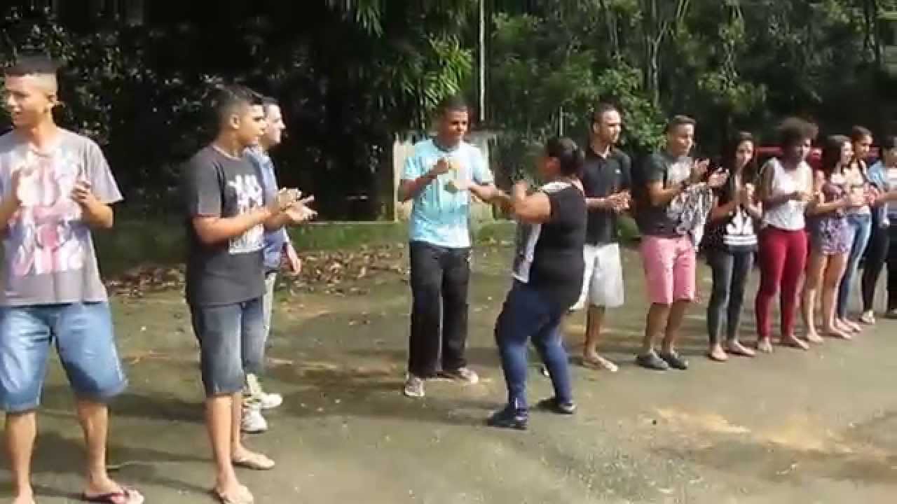 Dinâmica de Criatividade (Muchacho me ensina a bailar)