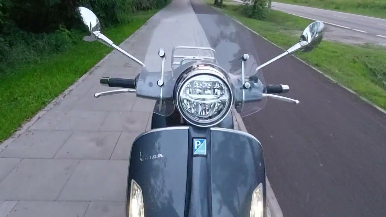 Vespa GTS 125 iGet Touring