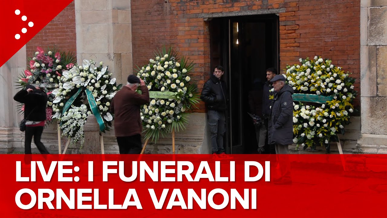 LIVE Ornella Vanoni, i funerali a Milano: diretta video
