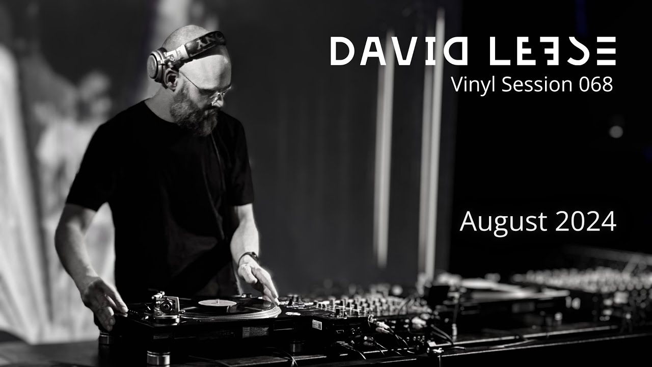 Enjoy this one-hour vinyl DJ set with hypnotic, underground techno.