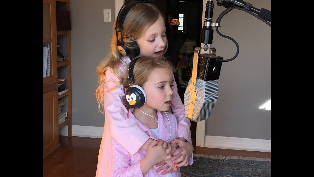 Old Straw Hat - FAMILY MUSIC VIDEO starring Sylvie, Annie and Maya