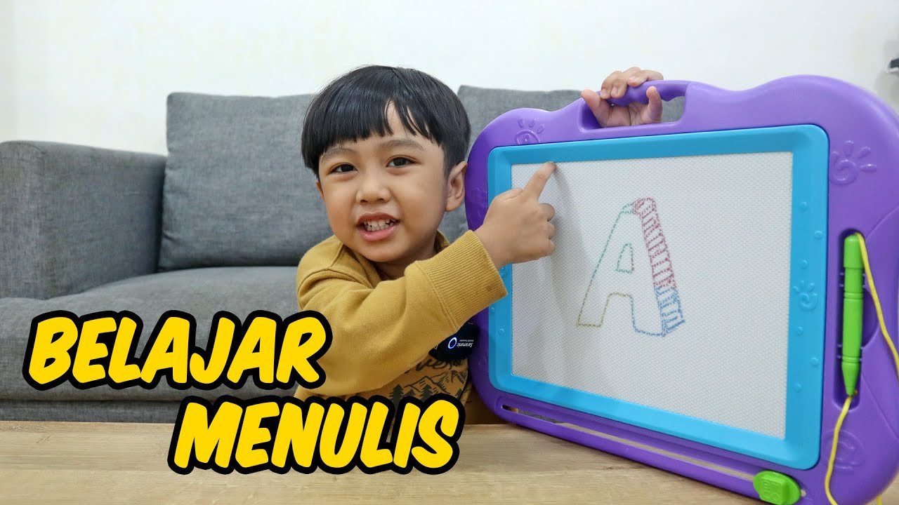 Kyo Main Dengan Papan Tulis Magnetic