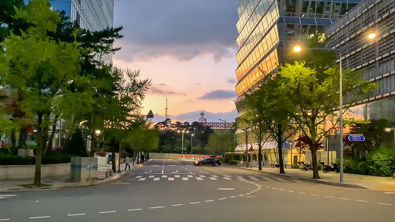 [4K] Walk in Yeouido with a Beautiful Sunset on a Windy Evening Seoul Korea 바람부는 저녁 서울 여의도 노을과 함께 걷다