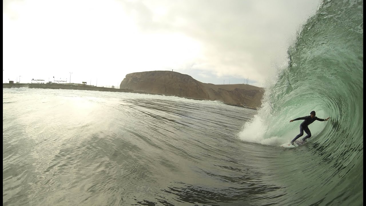 SURFING EL GRINGO (Arica) - WST 2013