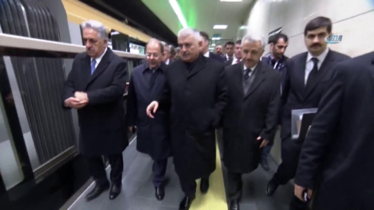 Cumhurbaşkanı Erdoğan Türkiye'nin Sürücüsüz İlk Metro Hattını Test Etti